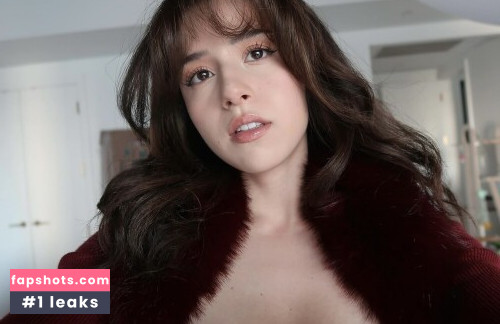 Pokimane gallery photo #1622