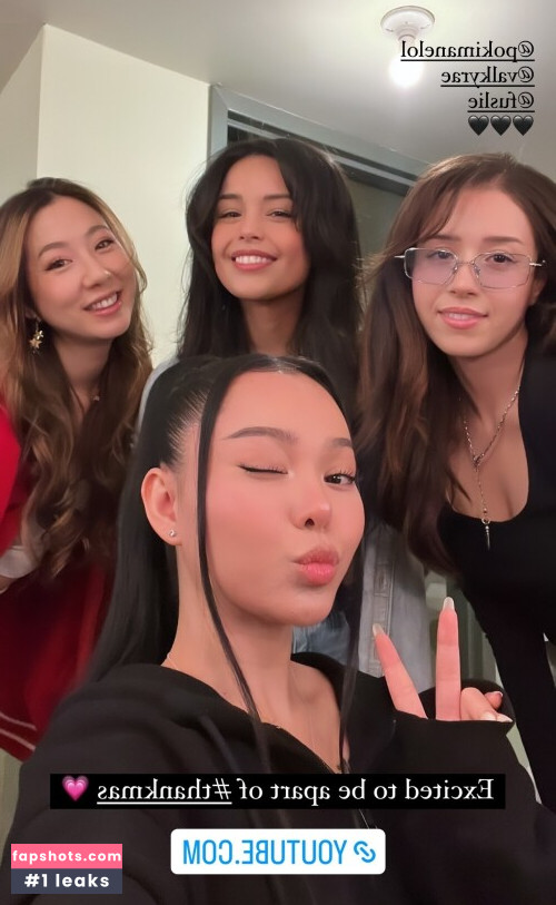 Pokimane gallery photo #1675