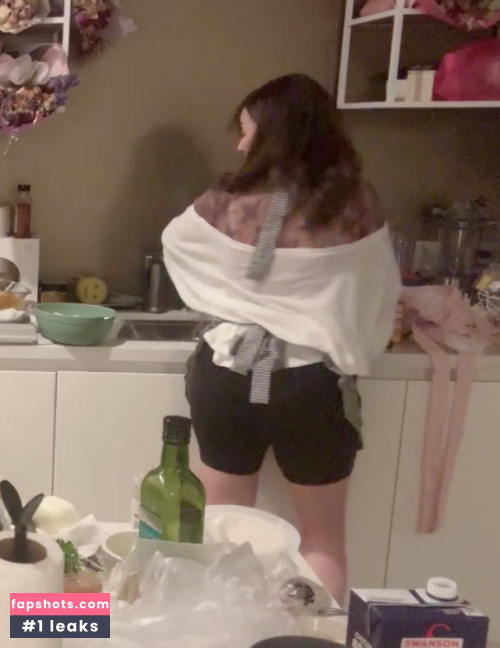 Pokimane gallery photo #1693