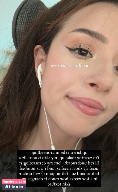 Pokimane gallery photo #1701