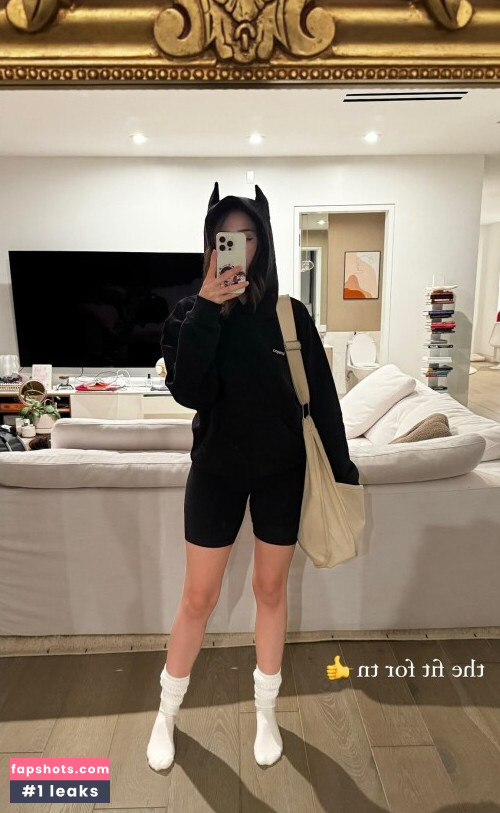 Pokimane gallery photo #1709