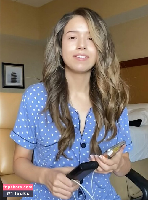 Pokimane gallery photo #1746