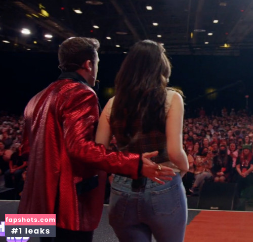 Pokimane gallery photo #1812