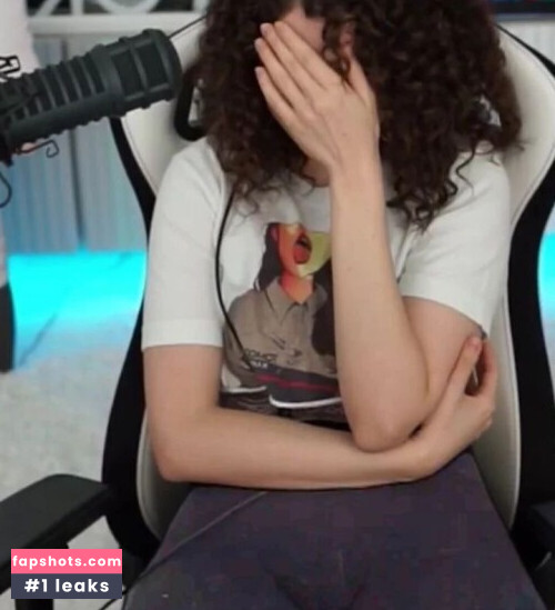 Pokimane gallery photo #1831