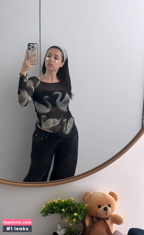 Pokimane gallery photo #1879