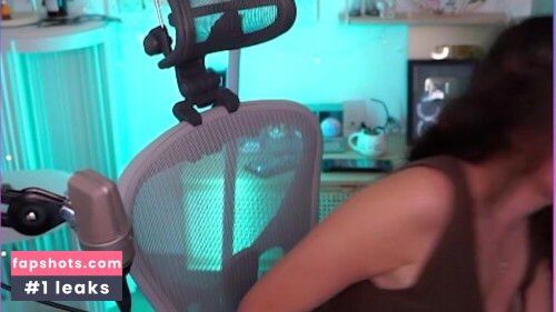 Pokimane gallery photo #1882