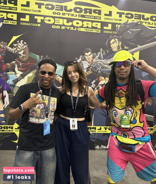 Pokimane gallery photo #1904