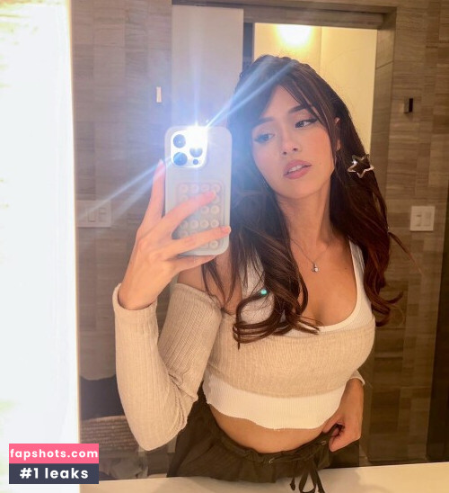 Pokimane gallery photo #1924