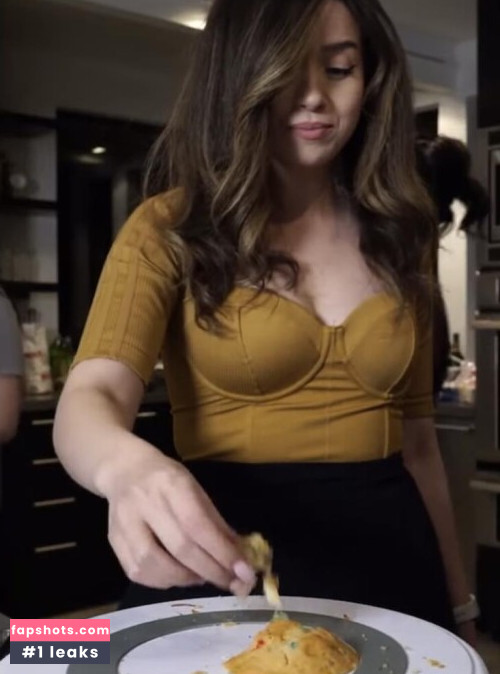 Pokimane gallery photo #1932