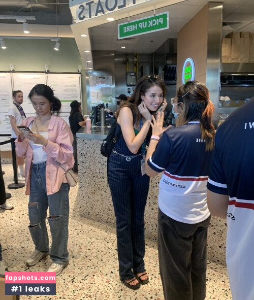 Pokimane gallery photo #2024