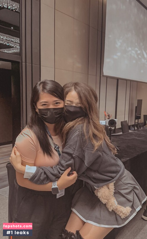 Pokimane gallery photo #2025