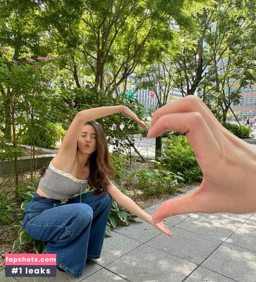 Pokimane gallery photo #2084
