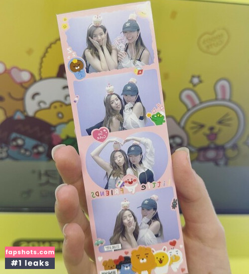 Pokimane gallery photo #2085