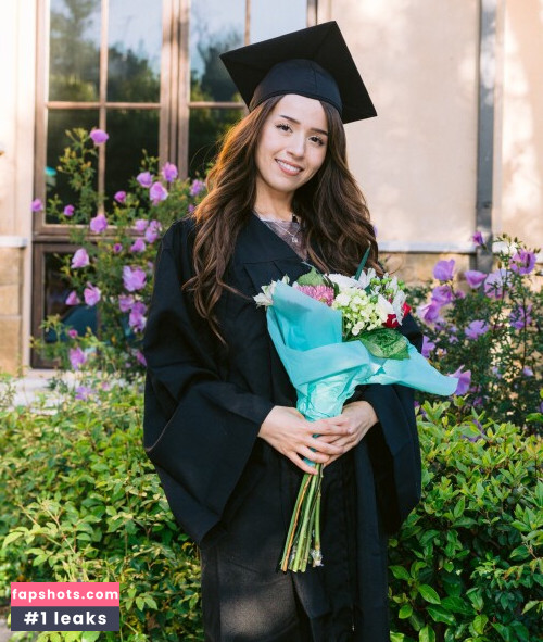 Pokimane gallery photo #2089