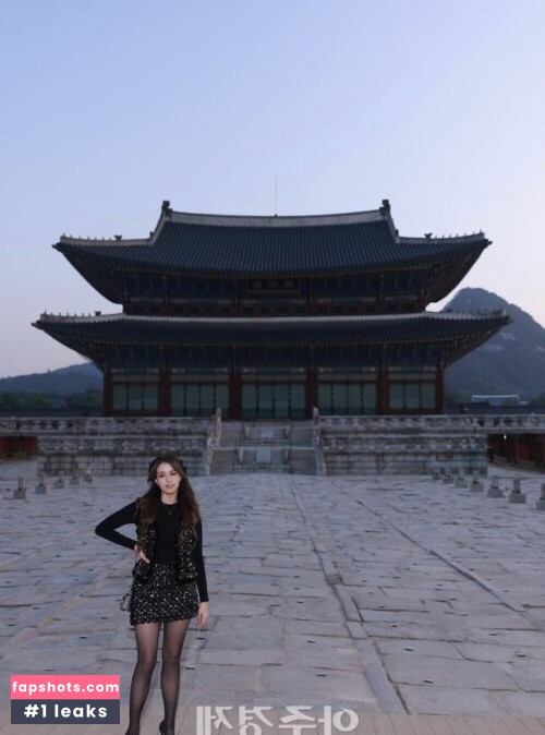 Pokimane gallery photo #2106