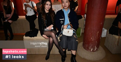 Pokimane gallery photo #2111