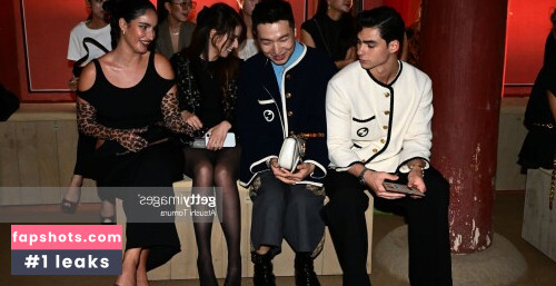 Pokimane gallery photo #2113