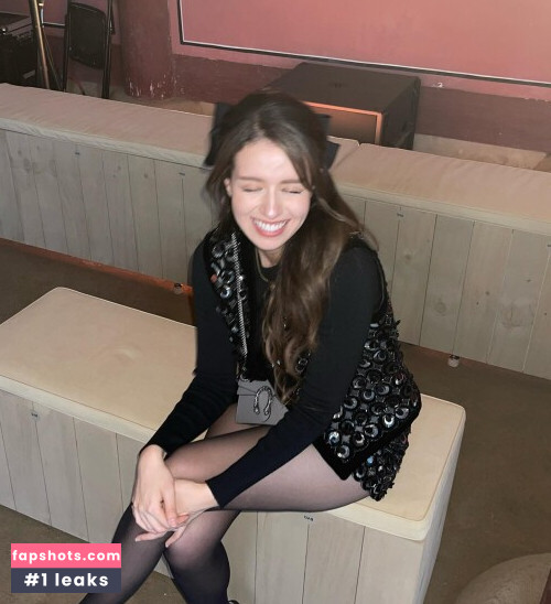 Pokimane gallery photo #2119