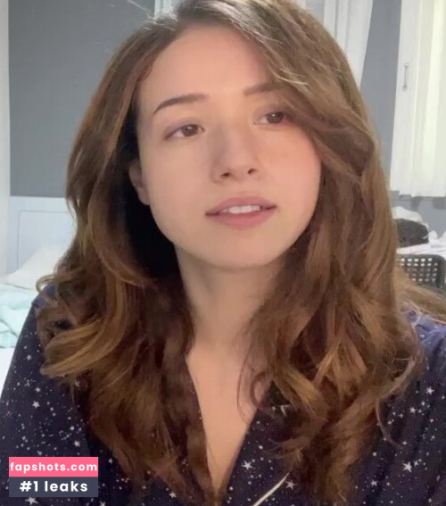 Pokimane gallery photo #2162