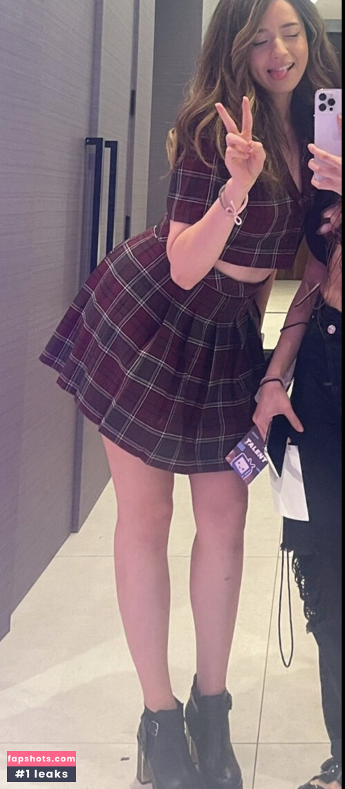 Pokimane gallery photo #2168