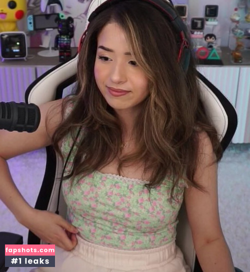 Pokimane gallery photo #2189
