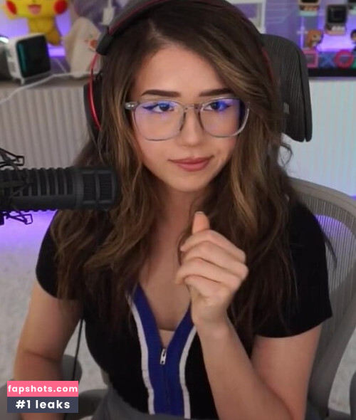 Pokimane gallery photo #2195