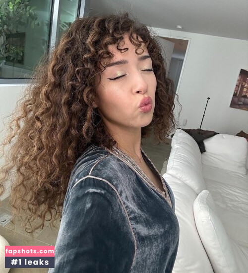 Pokimane gallery photo #2207