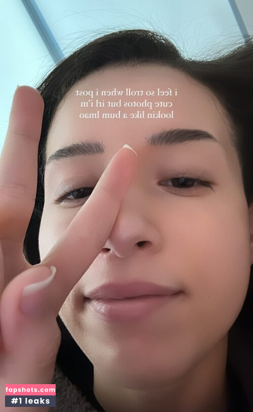 Pokimane gallery photo #2214