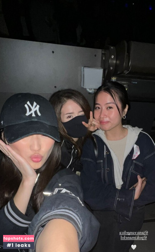 Pokimane gallery photo #2234