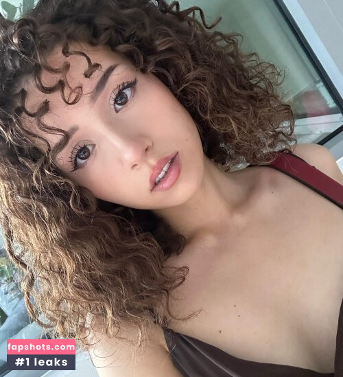 Pokimane gallery photo #2262