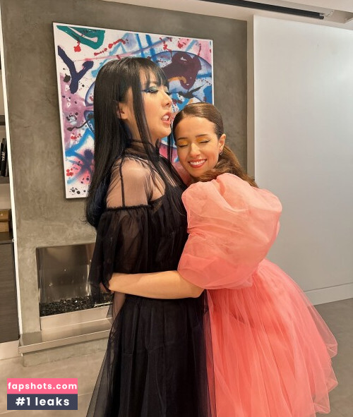 Pokimane gallery photo #2264