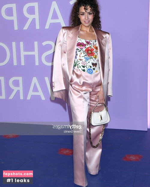 Pokimane gallery photo #2298