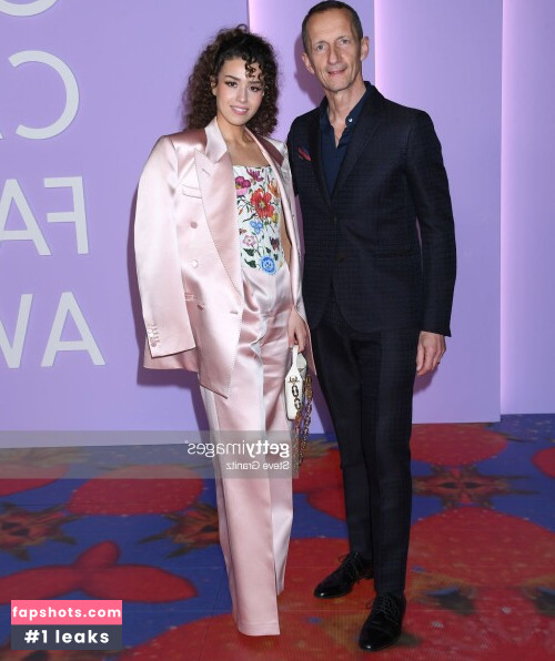 Pokimane gallery photo #2308