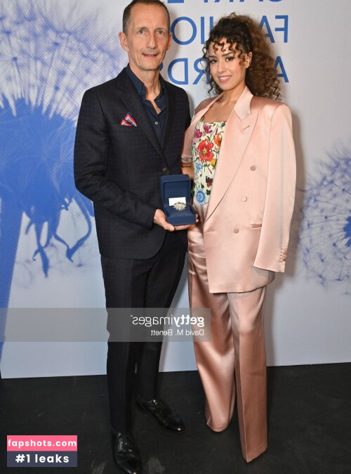 Pokimane gallery photo #2313