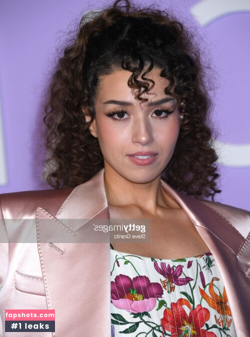 Pokimane gallery photo #2329