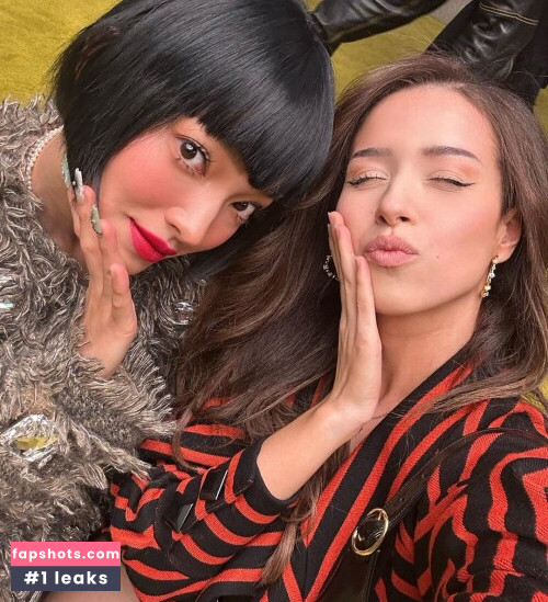 Pokimane gallery photo #2353