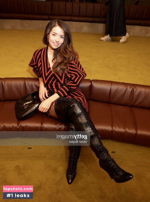 Pokimane gallery photo #2358