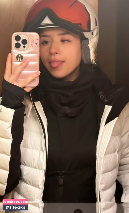 Pokimane gallery photo #2386