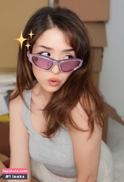 Pokimane gallery photo #2394