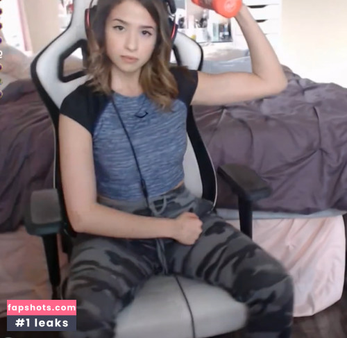 Pokimane gallery photo #2420
