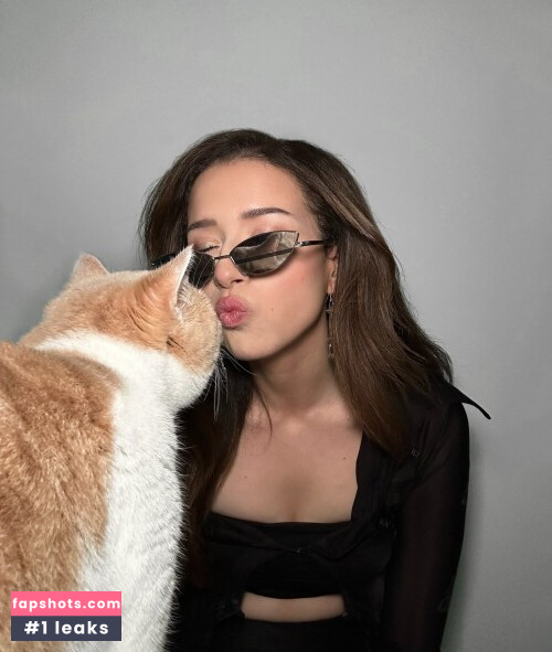 Pokimane gallery photo #2431