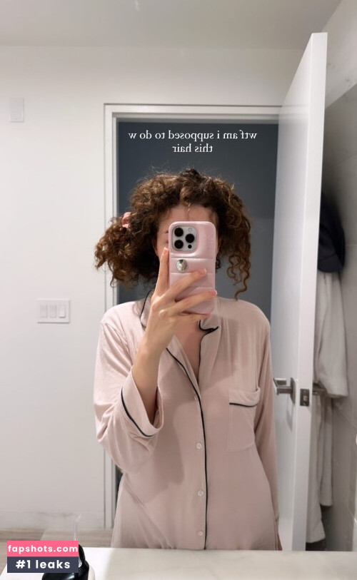 Pokimane gallery photo #2441