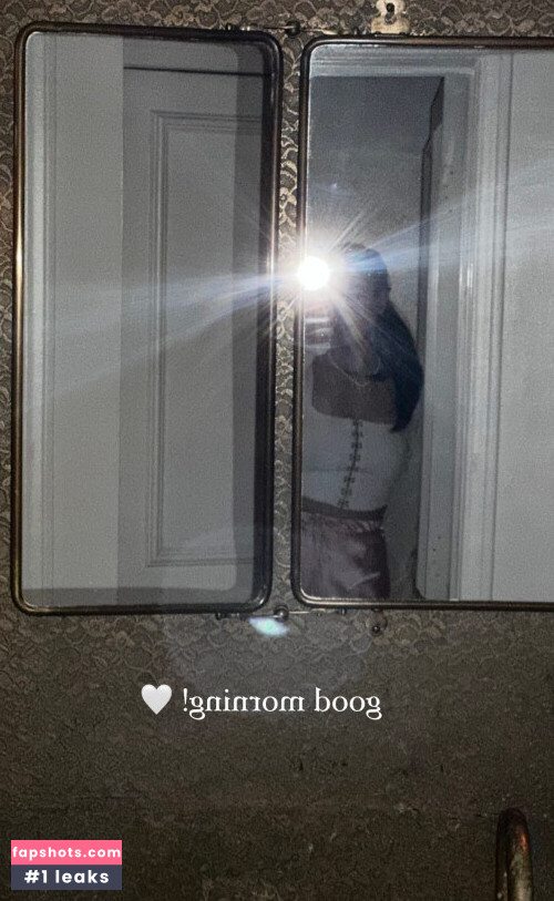 Pokimane gallery photo #2478