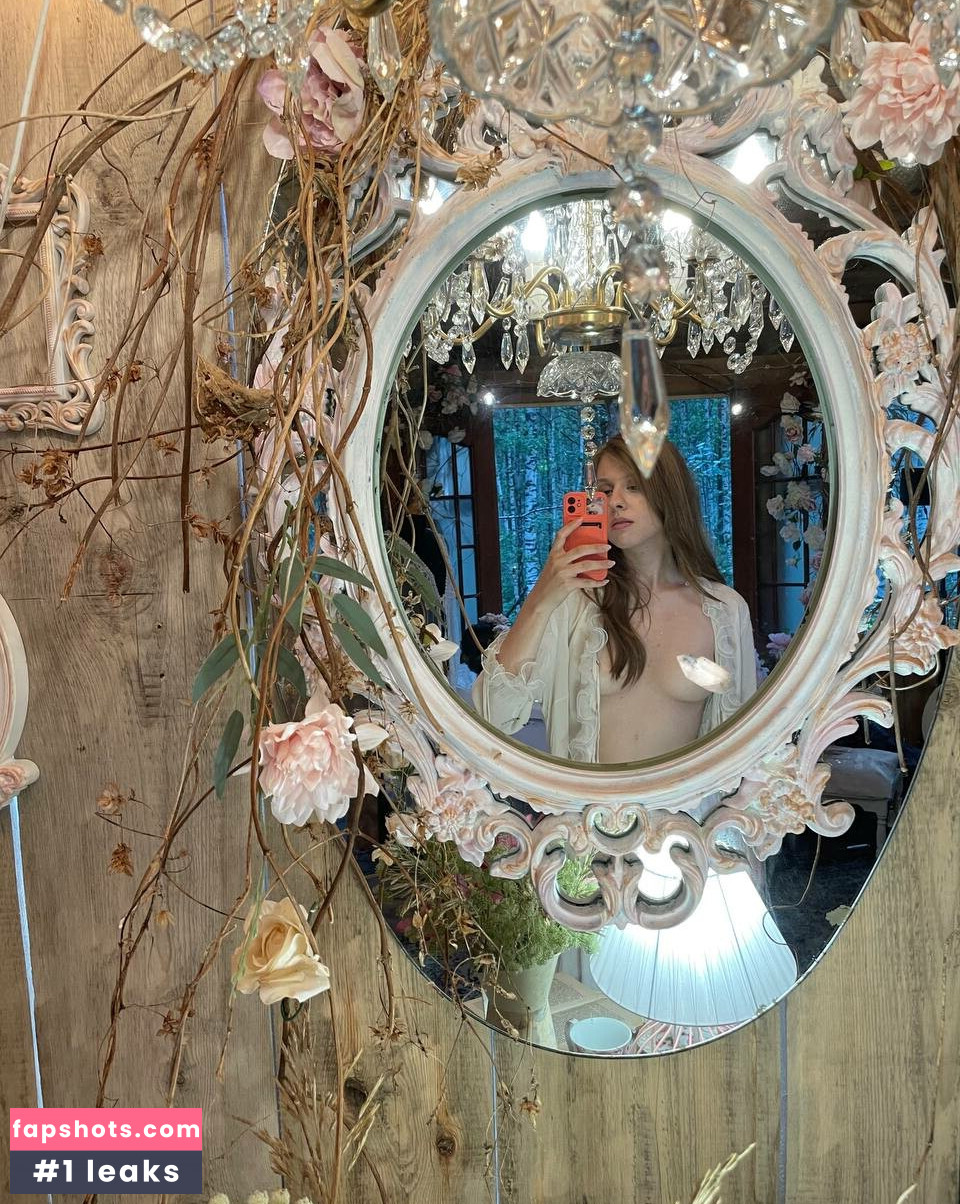 Polina Gentle Beast Filtración Desnuda OnlyFans Foto #8 - Fapshots