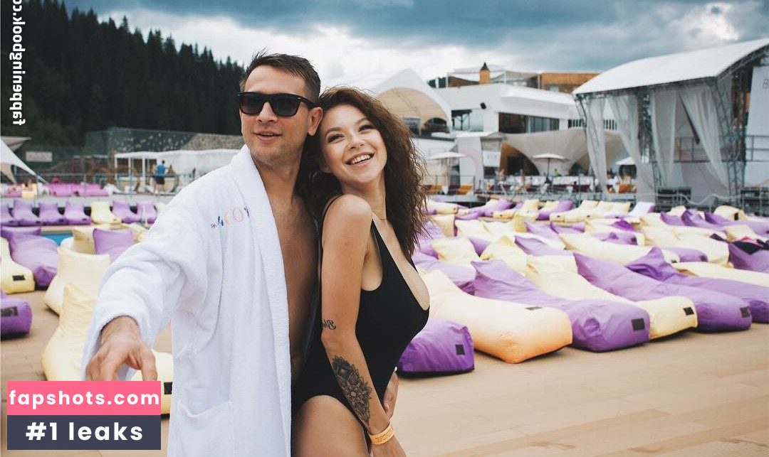 Polina Logunova gallery photo #124