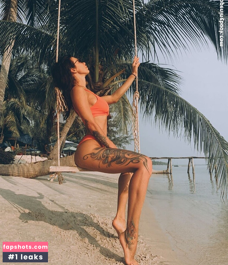 Polina Logunova gallery photo #57