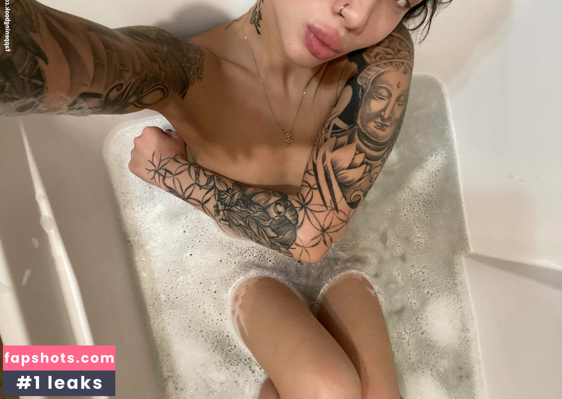 polina_molly gallery photo #2