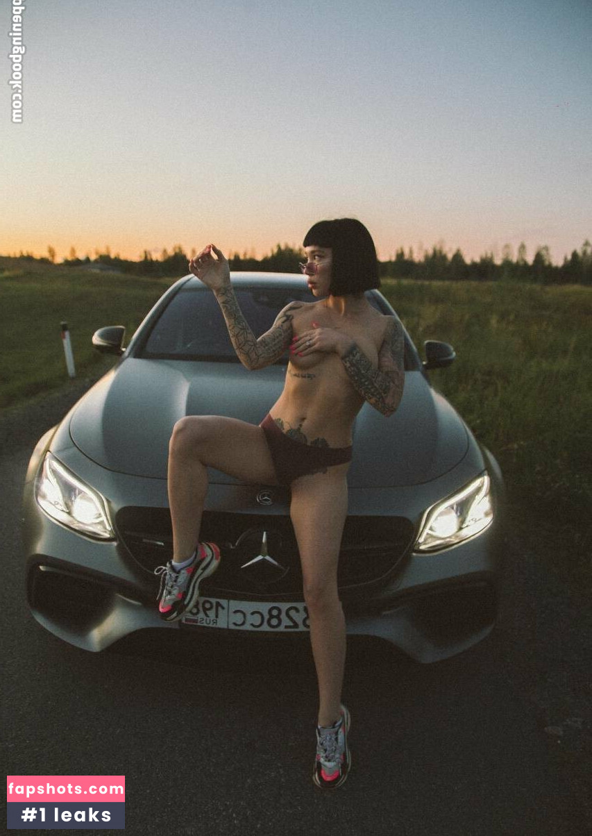 polina_molly gallery photo #17