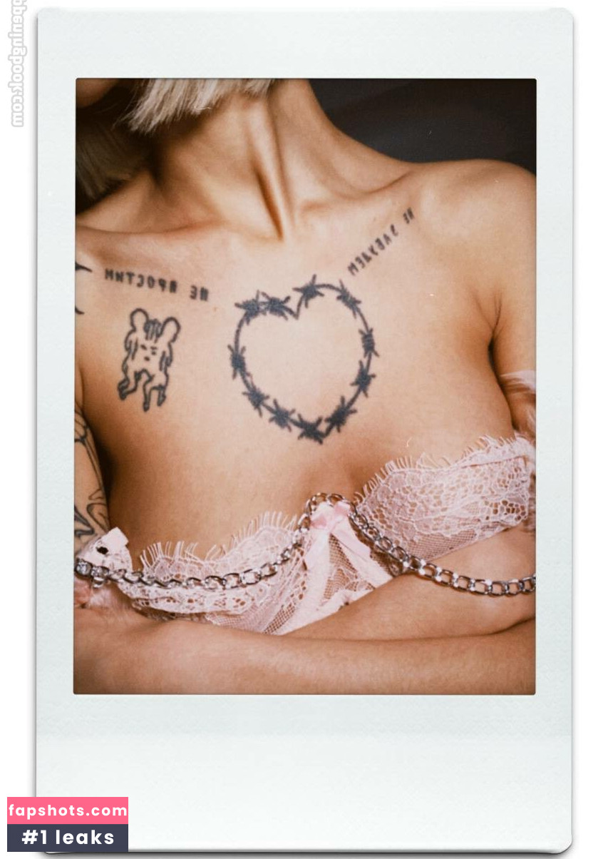 Polina Rahmanova gallery photo #23