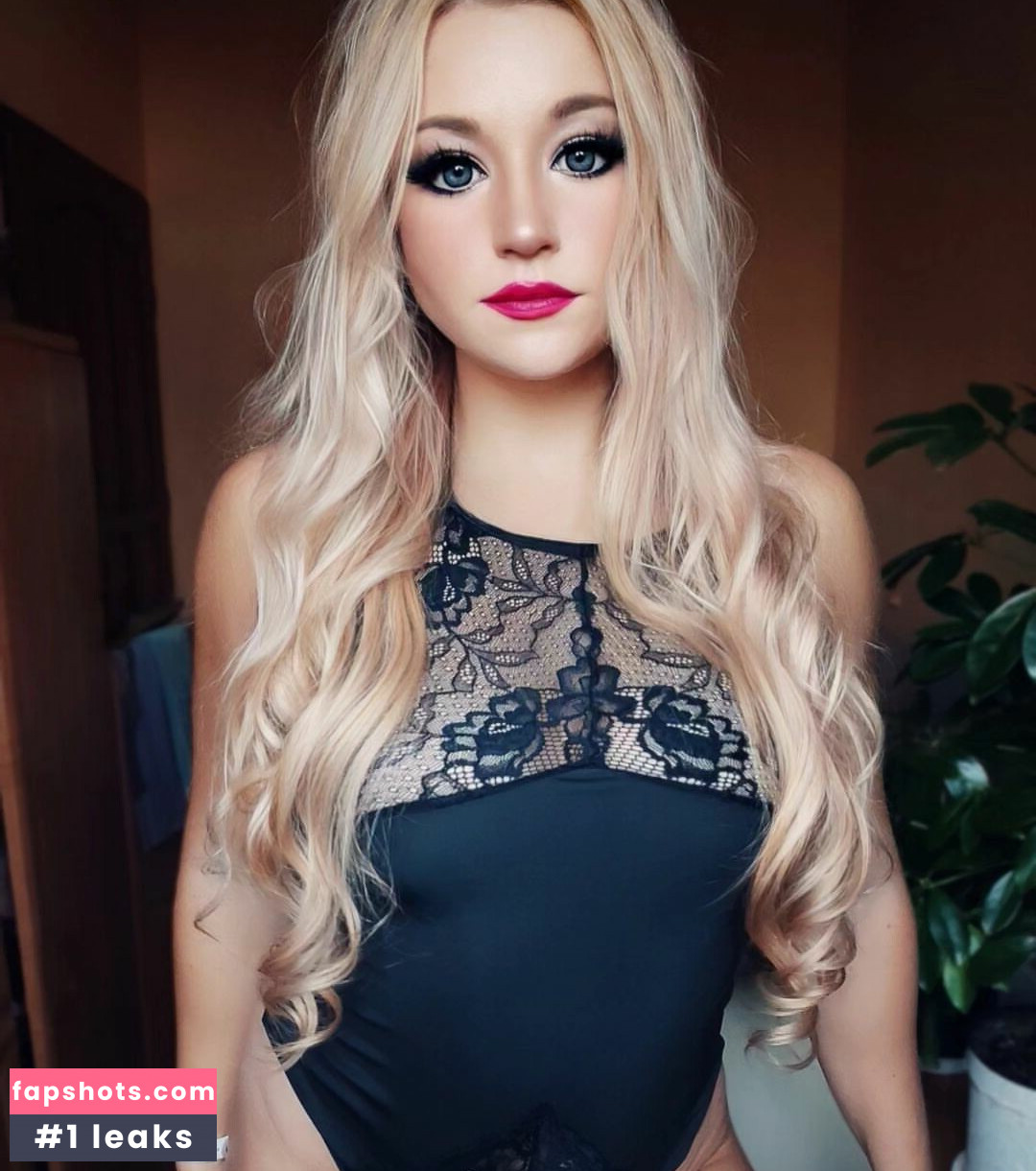 Polish Girl Nude Leaks OnlyFans Photos #10 - LeakJerk